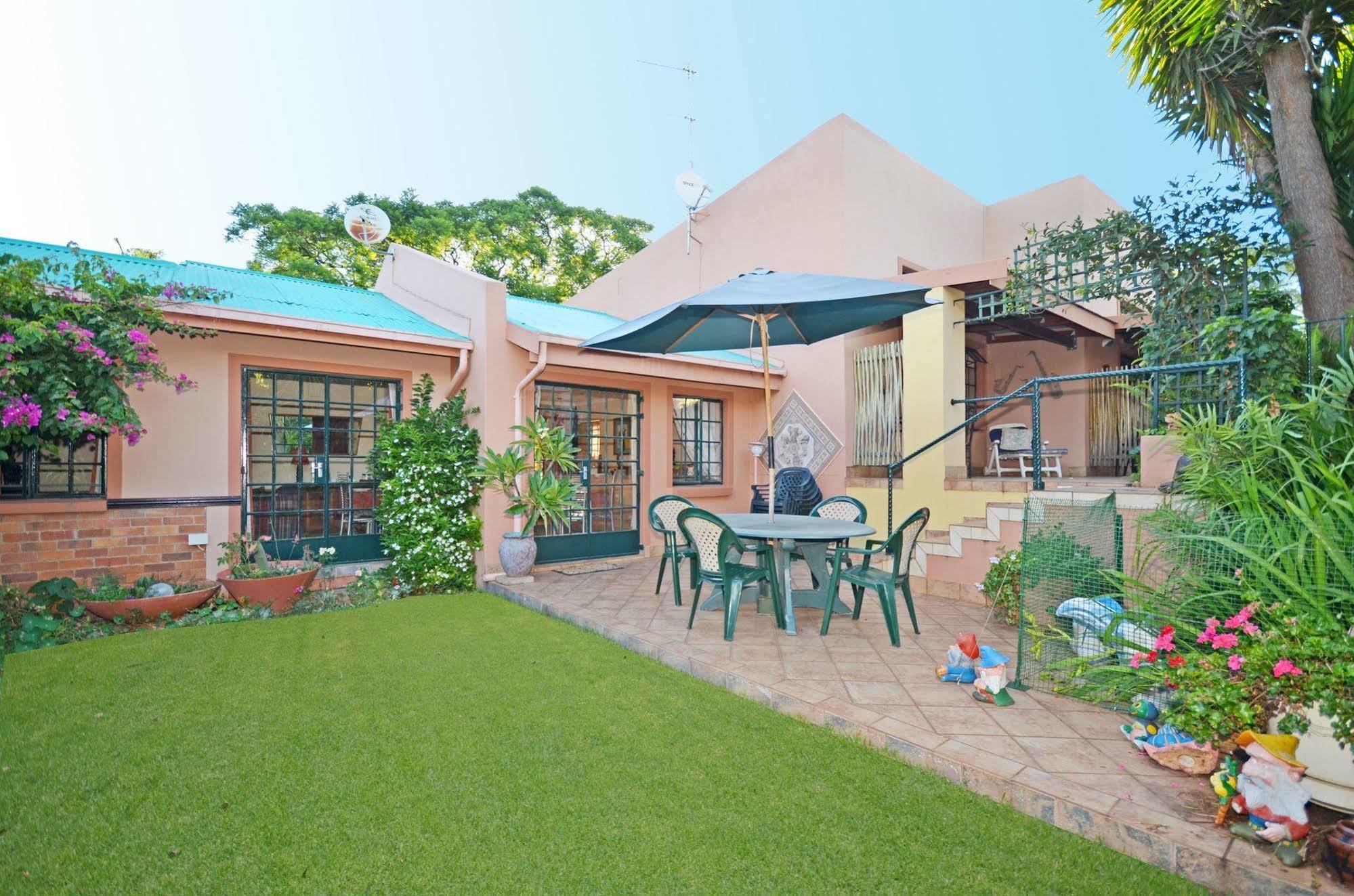 Cherry Tree Cottage B&B Linden Johannesburg Zewnętrze zdjęcie